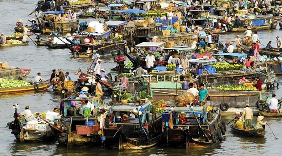 Schwimmender Markt im Mekong Delta Südvietnam Bootstour